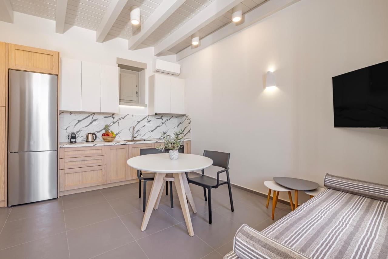 Chalki Sunrise Suites Eksteriør billede